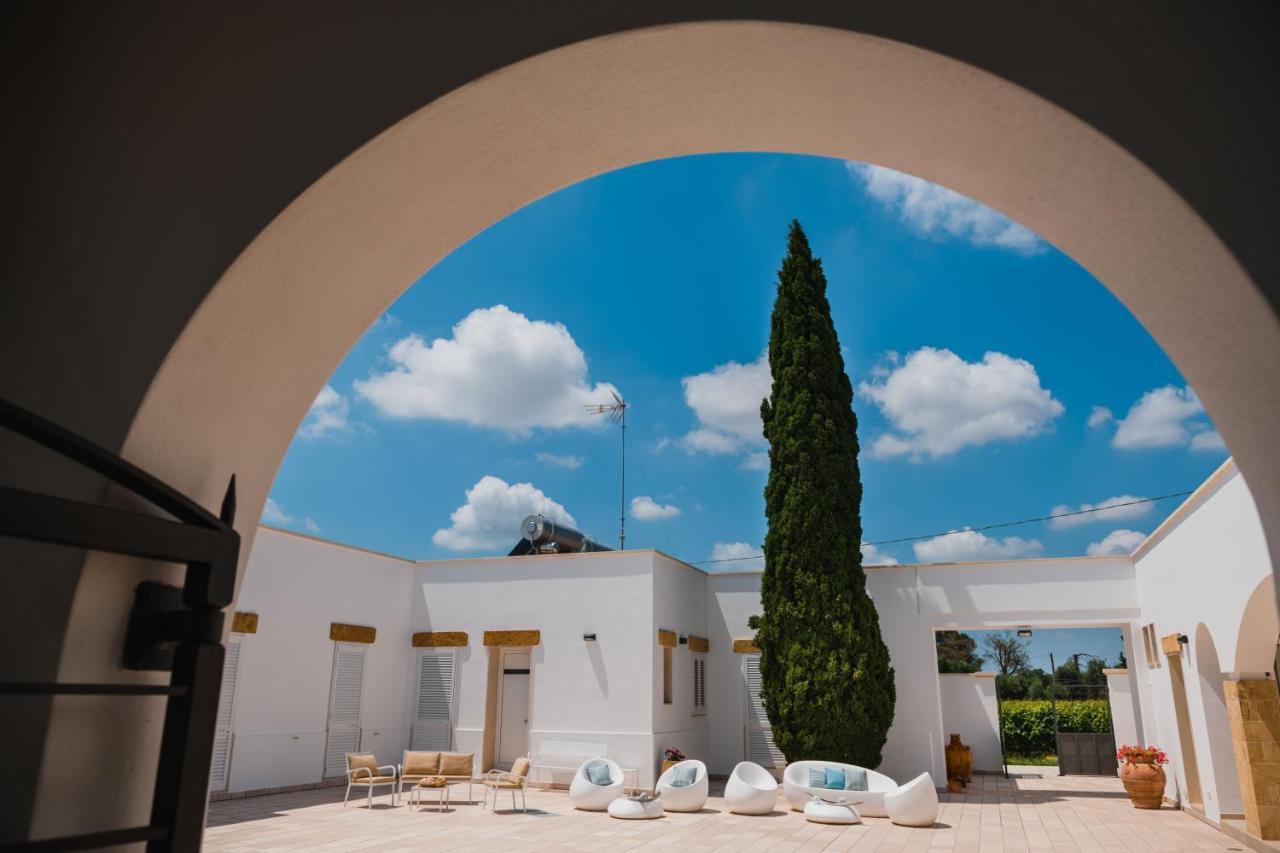 Masseria Tenuta Flora Maria เลเวราโน ภายนอก รูปภาพ