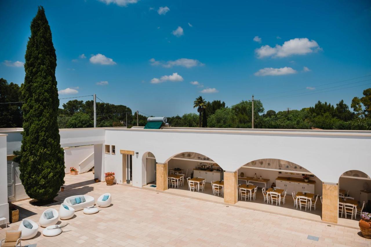 Masseria Tenuta Flora Maria เลเวราโน ภายนอก รูปภาพ
